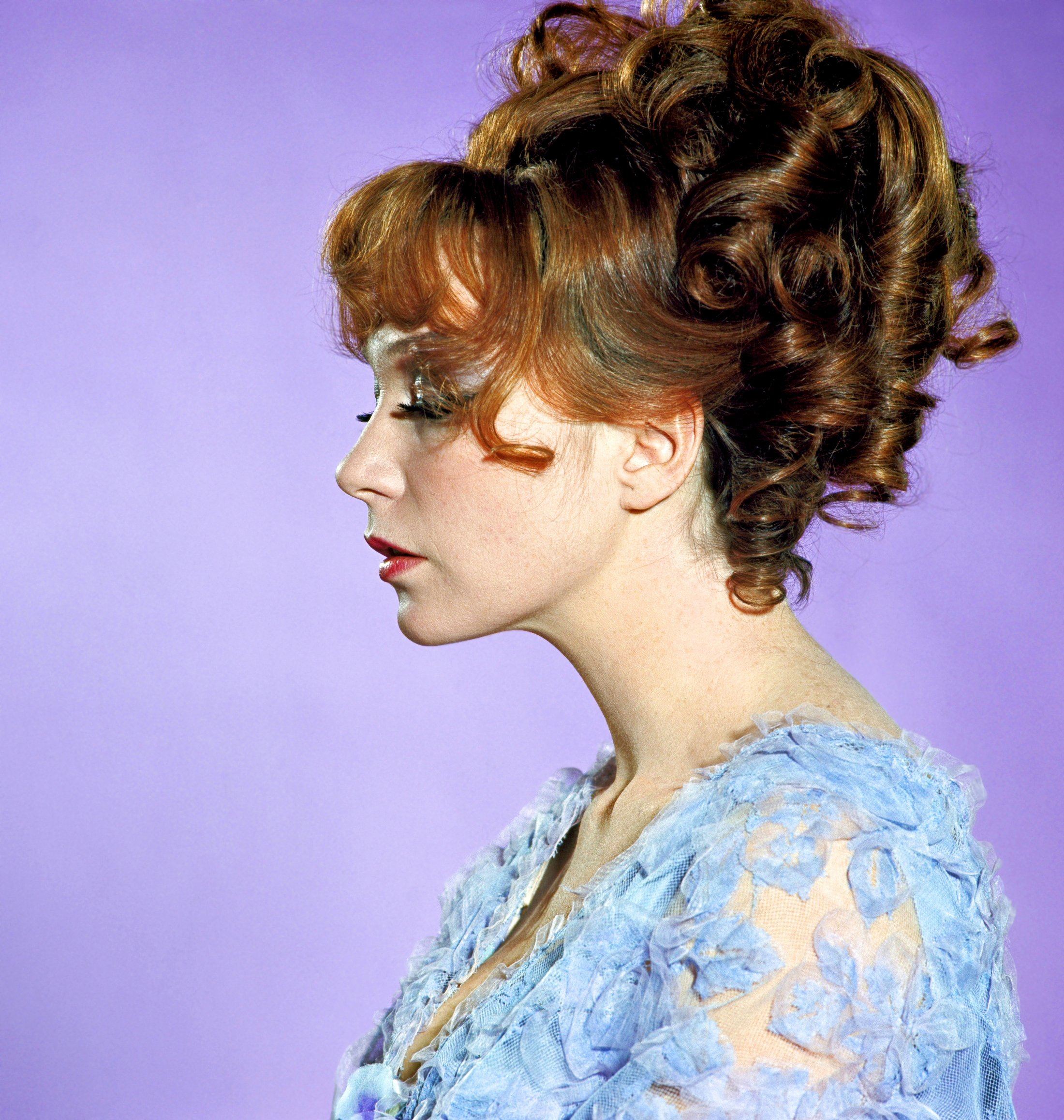 Shirley MacLaine-Annex